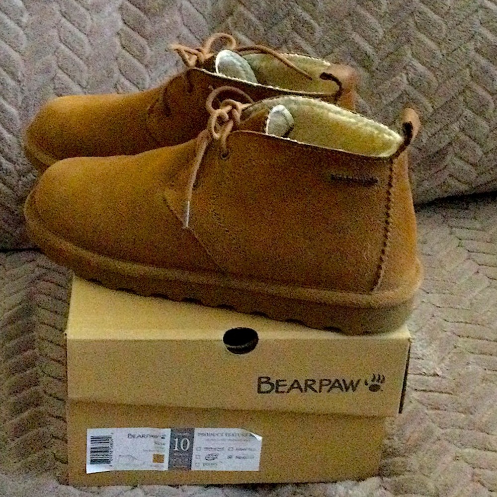 Bearpaw Women’s Chukka Boots